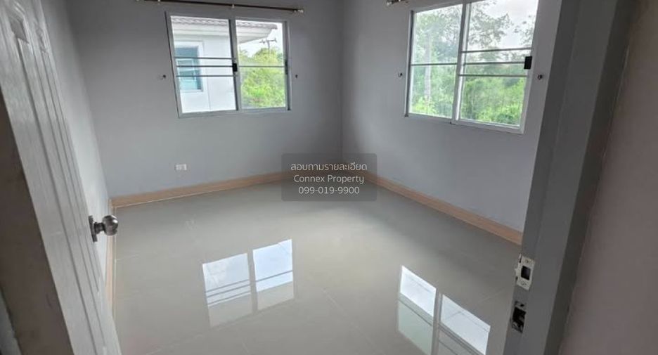 For sale 5 bedrooms house in Bang Khun Thian, Bangkok