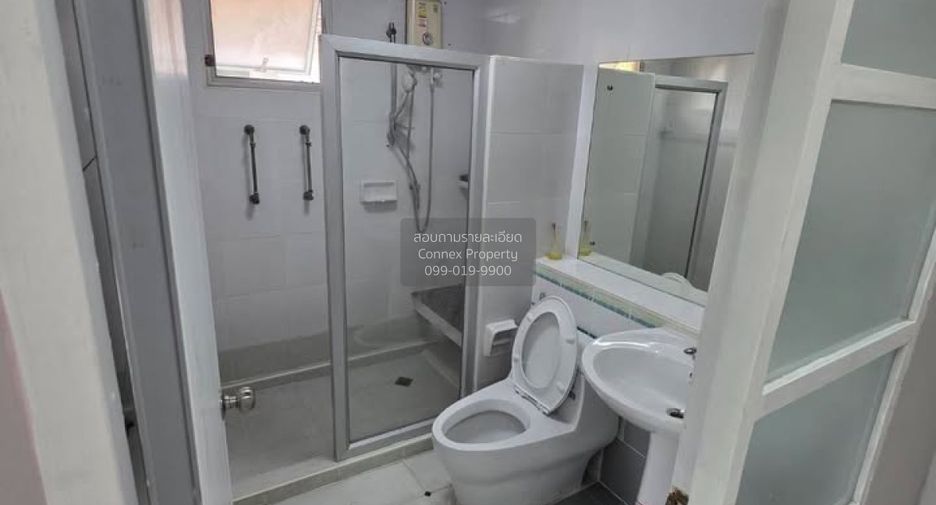 For sale 5 bedrooms house in Bang Khun Thian, Bangkok