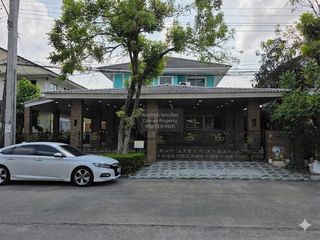 For sale 5 bedrooms house in Bang Khun Thian, Bangkok