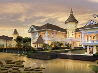 For sale 7 bedrooms house in Lat Phrao, Bangkok
