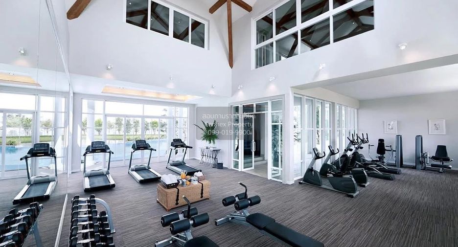 For sale 4 bedrooms house in Khlong Sam Wa, Bangkok