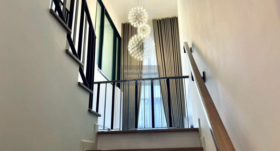 For sale 4 bedrooms house in Khlong Sam Wa, Bangkok