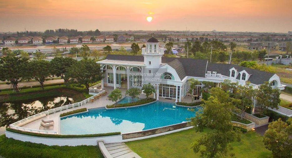 For sale 4 bedrooms house in Khlong Sam Wa, Bangkok