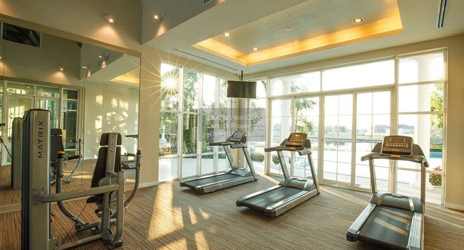 For sale 4 bedrooms house in Khlong Sam Wa, Bangkok