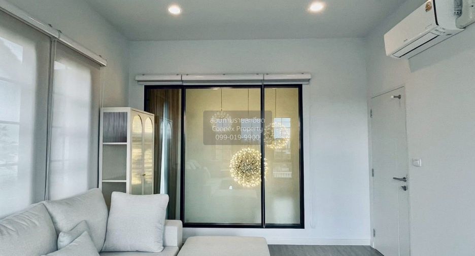For sale 4 bedrooms house in Khlong Sam Wa, Bangkok