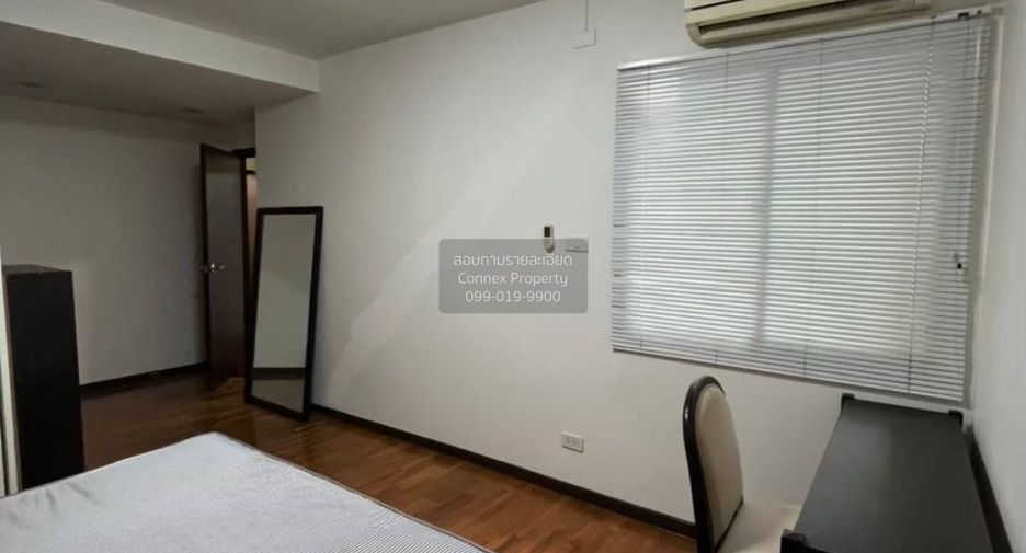 Condo en venta de 3 habitaciones en Yan Nawa, Bangkok