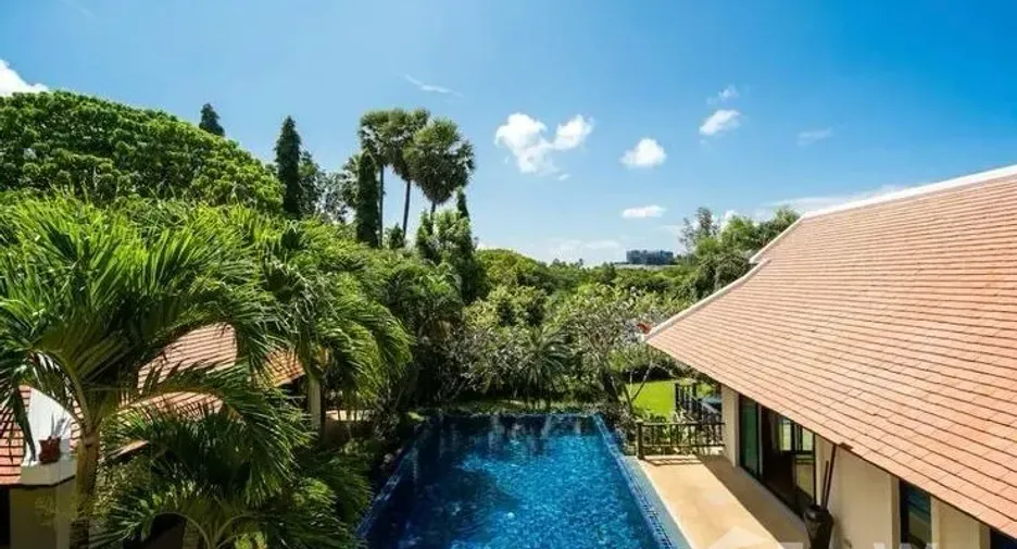 For sale 4 bedrooms villa in Mueang Phuket, Phuket