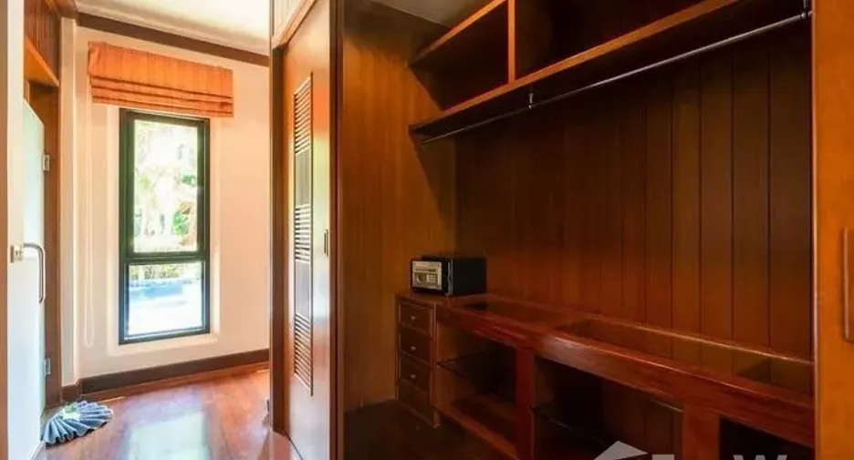 For sale 4 bedrooms villa in Mueang Phuket, Phuket