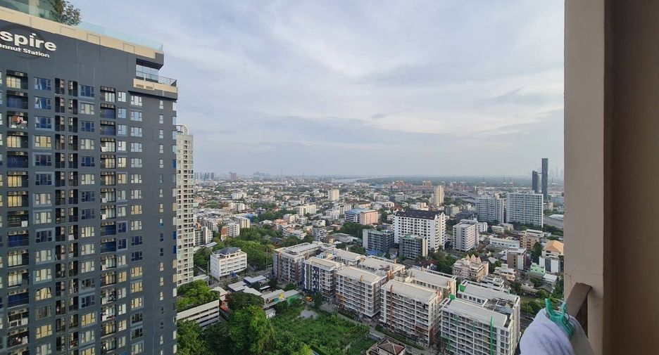 For rent 2 bedrooms condo in Khlong Toei, Bangkok