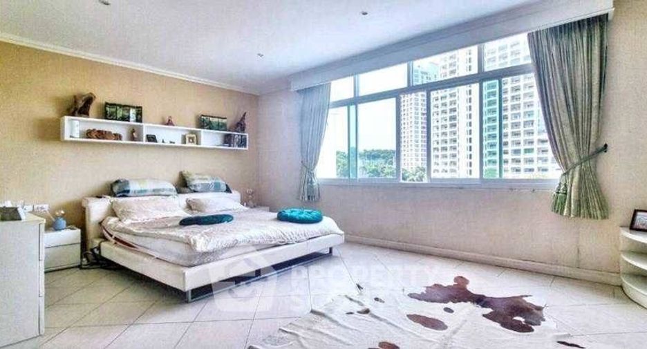 À vendre 3 chambres condo à Pratumnak, Pattaya