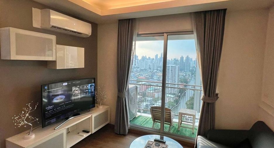 For sale 2 bedrooms condo in Watthana, Bangkok
