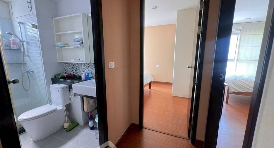 À vendre 2 chambres condo à Khlong Toei, Bangkok
