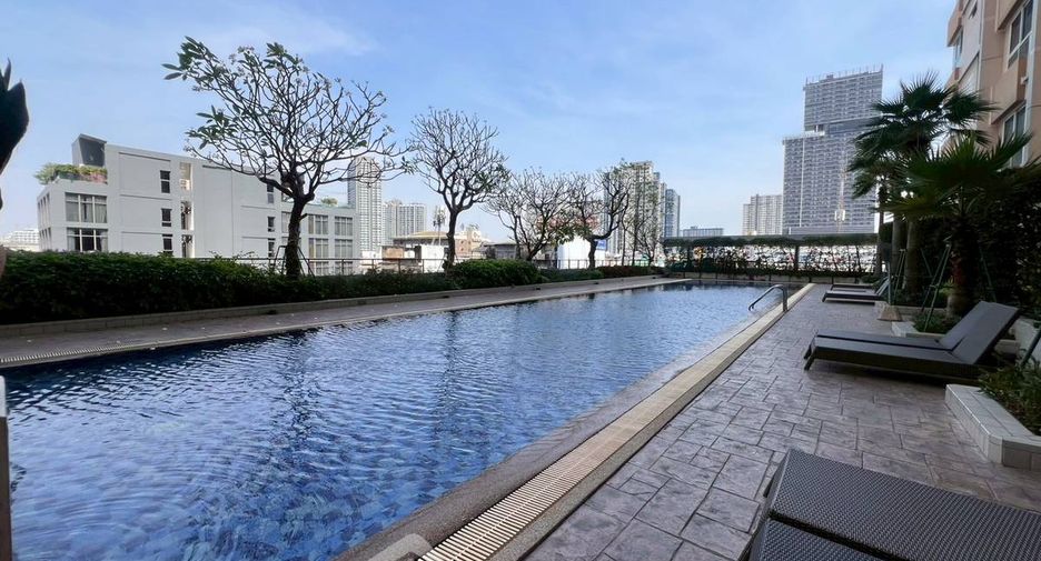 À vendre 2 chambres condo à Khlong Toei, Bangkok