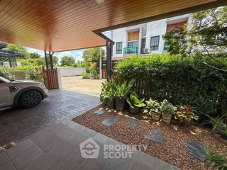 For sale 3 ベッドルーム house in Si Racha, Chonburi
