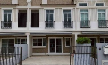 For sale 3 bedrooms townhouse in Prawet, Bangkok