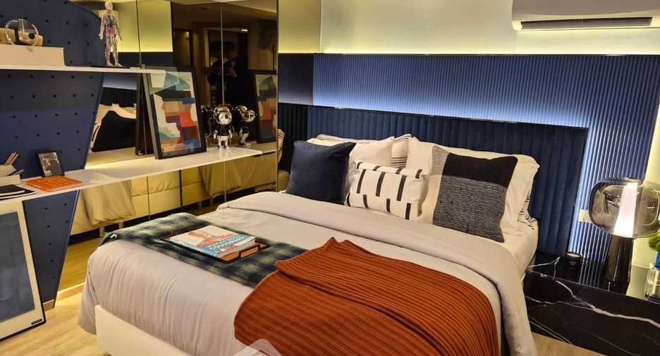 For sale 2 bedrooms condo in Bang Rak, Bangkok
