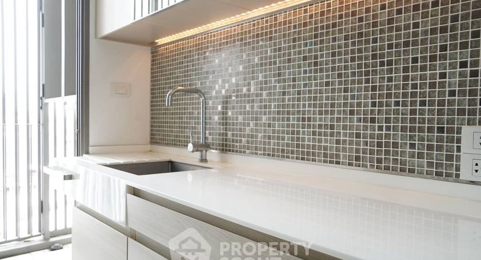For sale 1 bed condo in Khlong San, Bangkok
