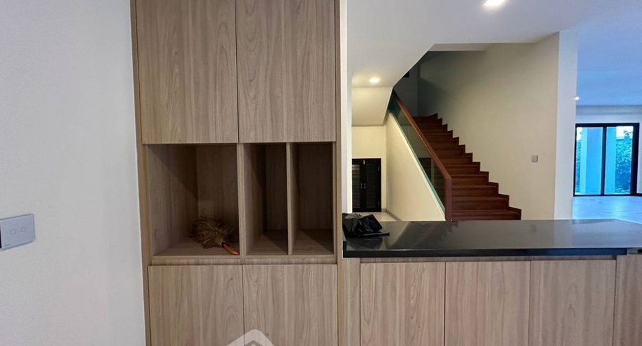For sale 3 bedrooms house in Mueang Chon Buri, Chonburi