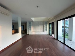 À vendre 3 chambres maison à Mueang Chon Buri, Chonburi