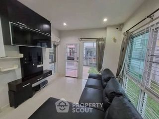 出售 4 卧室 独立屋 在 Si Racha, Chon Buri