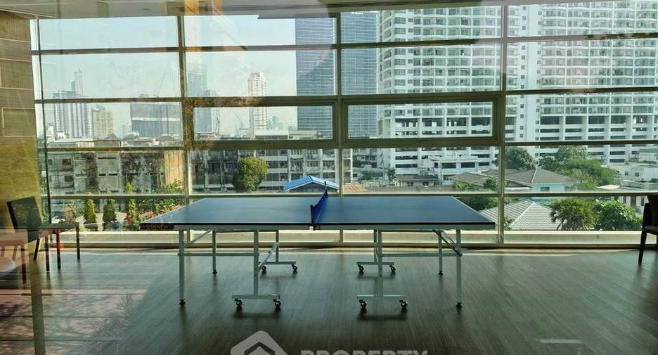 For sale 3 bedrooms condo in Bang Kho Laem, Bangkok