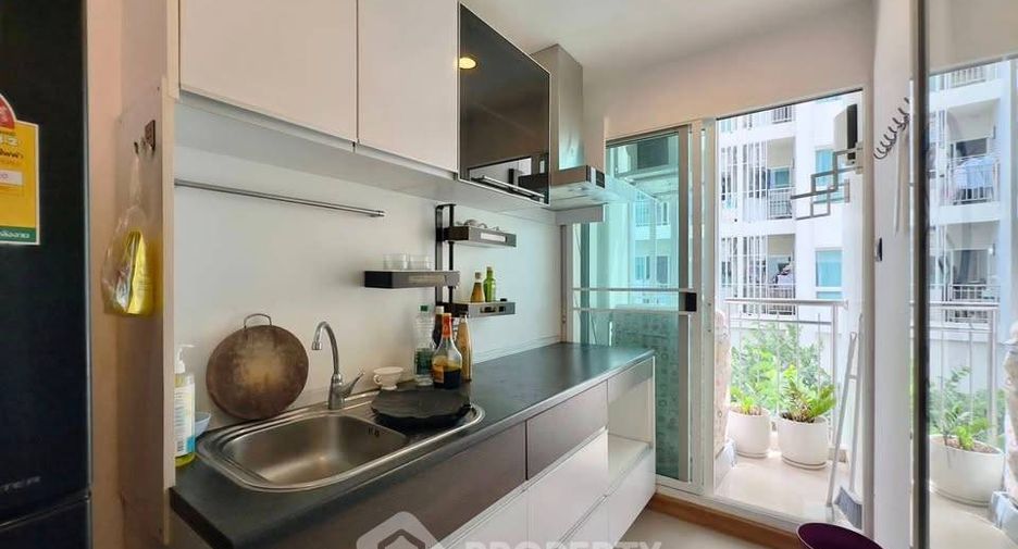 For sale 1 bed condo in Huai Khwang, Bangkok