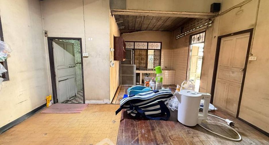 For sale 4 ベッドルーム house in Si Racha, Chonburi