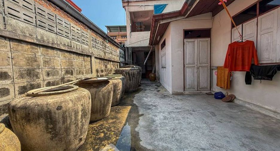For sale 4 ベッドルーム house in Si Racha, Chonburi
