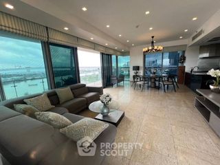 Condo en venta de 3 habitaciones en Yan Nawa, Bangkok
