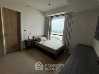 Condo en venta de 3 habitaciones en Yan Nawa, Bangkok