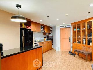 Продажа 3 спальни кондо в Чатучак, Бангкок