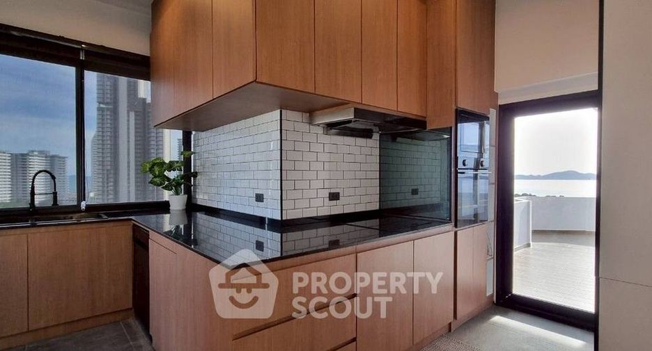 À vendre 5 chambres condo à Pratumnak, Pattaya