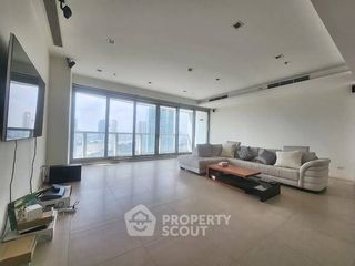 For sale 3 bedrooms condo in Sathon, Bangkok