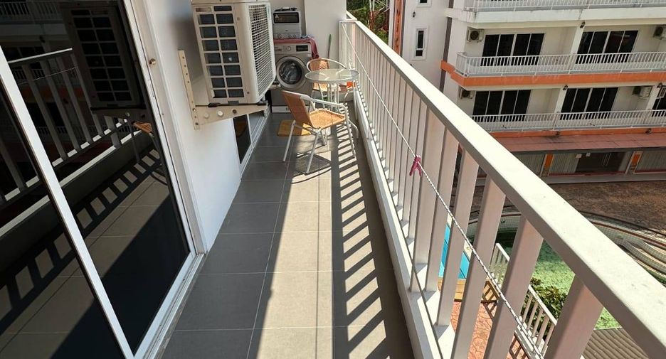 For sale 2 bedrooms apartment in Pratumnak, Pattaya