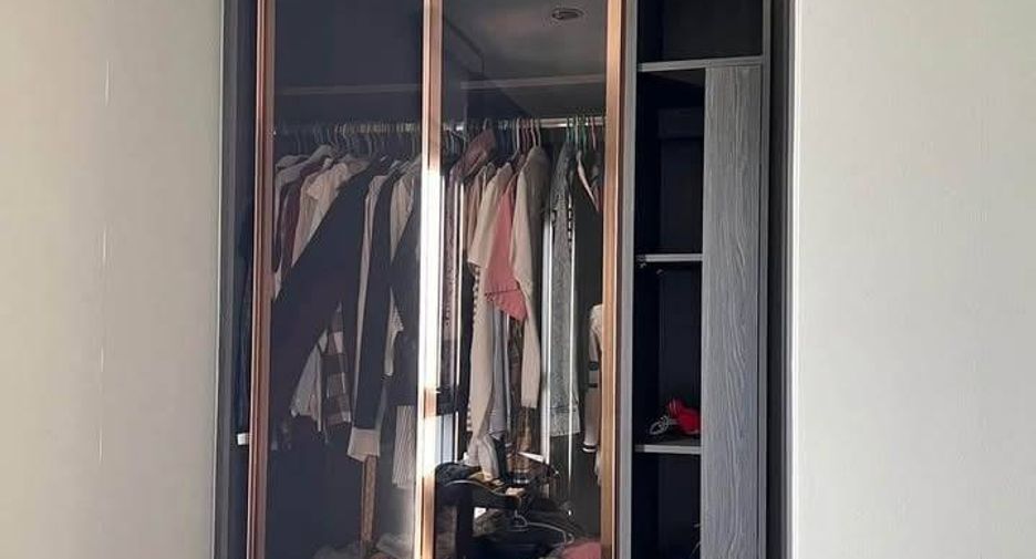 For sale 2 bedrooms condo in Watthana, Bangkok