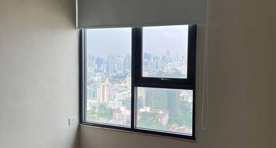 For sale 2 bedrooms condo in Watthana, Bangkok