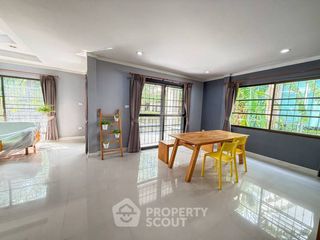 For sale 3 bedrooms house in Si Racha, Chonburi