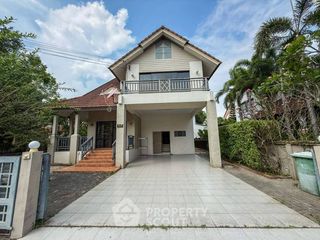 For sale 3 bedrooms house in Si Racha, Chonburi