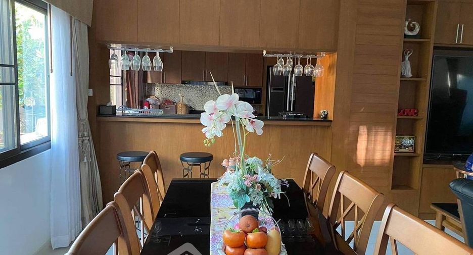 Casa en venta de 4 habitaciones en Bang Saray, Pattaya