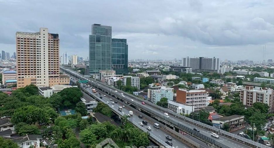 For sale 2 bedrooms condo in Phaya Thai, Bangkok