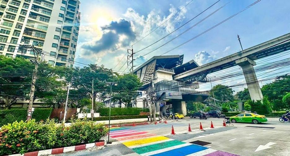 For sale 2 bedrooms condo in Bang Khen, Bangkok