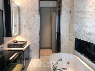Продажа 3 спальни кондо в Кхлонг Сан, Бангкок