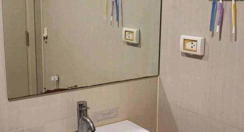À vendre 2 chambres condo à Bangkok Yai, Bangkok