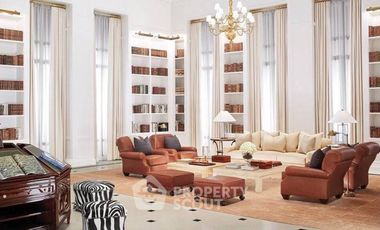 For sale 2 bedrooms condo in Pathum Wan, Bangkok
