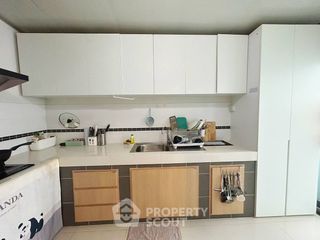 出租 3 卧室 独立屋 在 Si Racha, Chon Buri