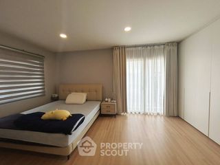 出租 3 卧室 独立屋 在 Si Racha, Chon Buri