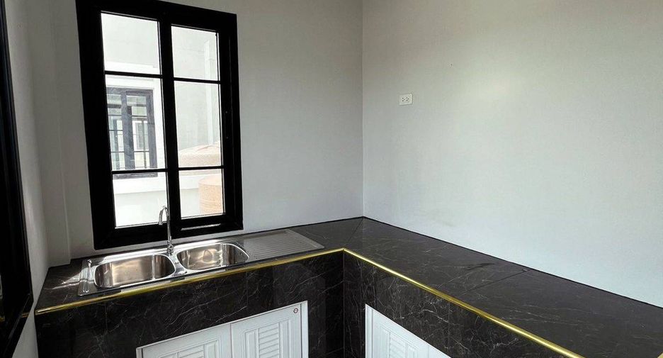Haus zur Miete mit 3 Zimmer in Phan Thong, Chonburi