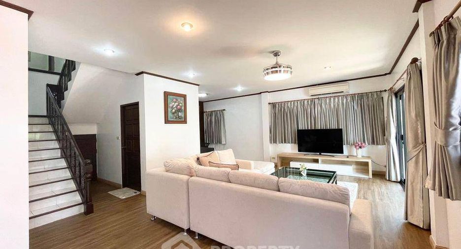Casa en alquiler de 3 habitaciones en Central Pattaya, Pattaya