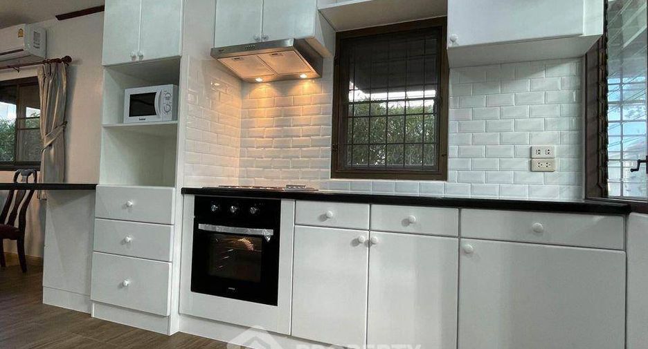 Casa en alquiler de 3 habitaciones en Central Pattaya, Pattaya