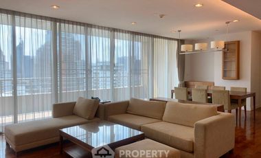For rent 3 bedrooms apartment in Watthana, Bangkok